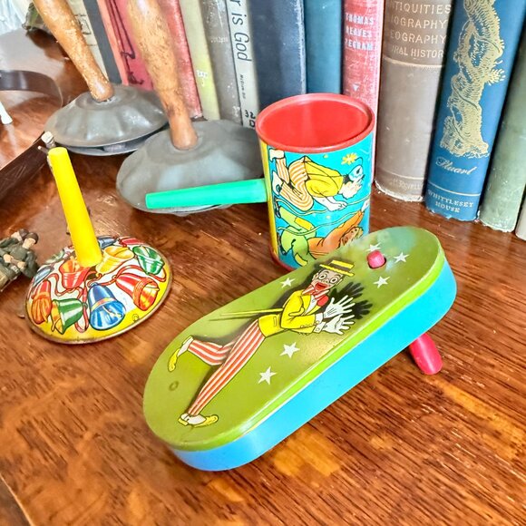 🎄3/$20‼️Vintage TOYsHopalong Cassidy & Horse Topper w/ reins hat Noise makers - Picture 10 of 17